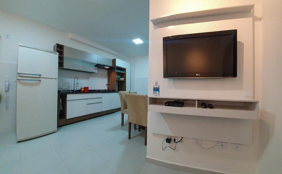 Apartamento Novo , Poucos Metros Da Praia Com Wi Fi Ubatuba Εξωτερικό φωτογραφία